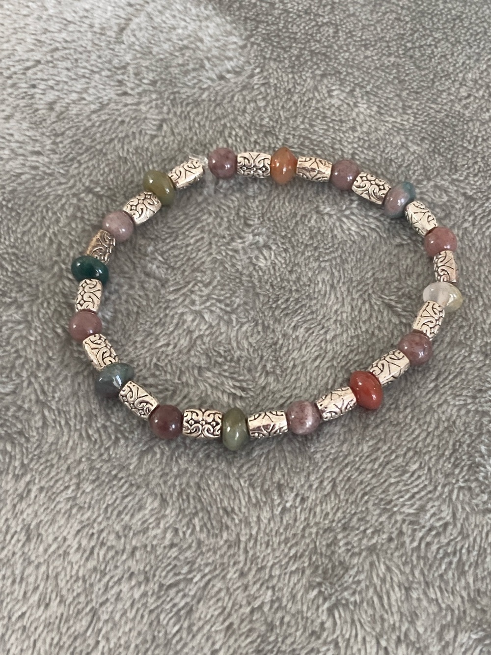 Silver stone bead bracelet